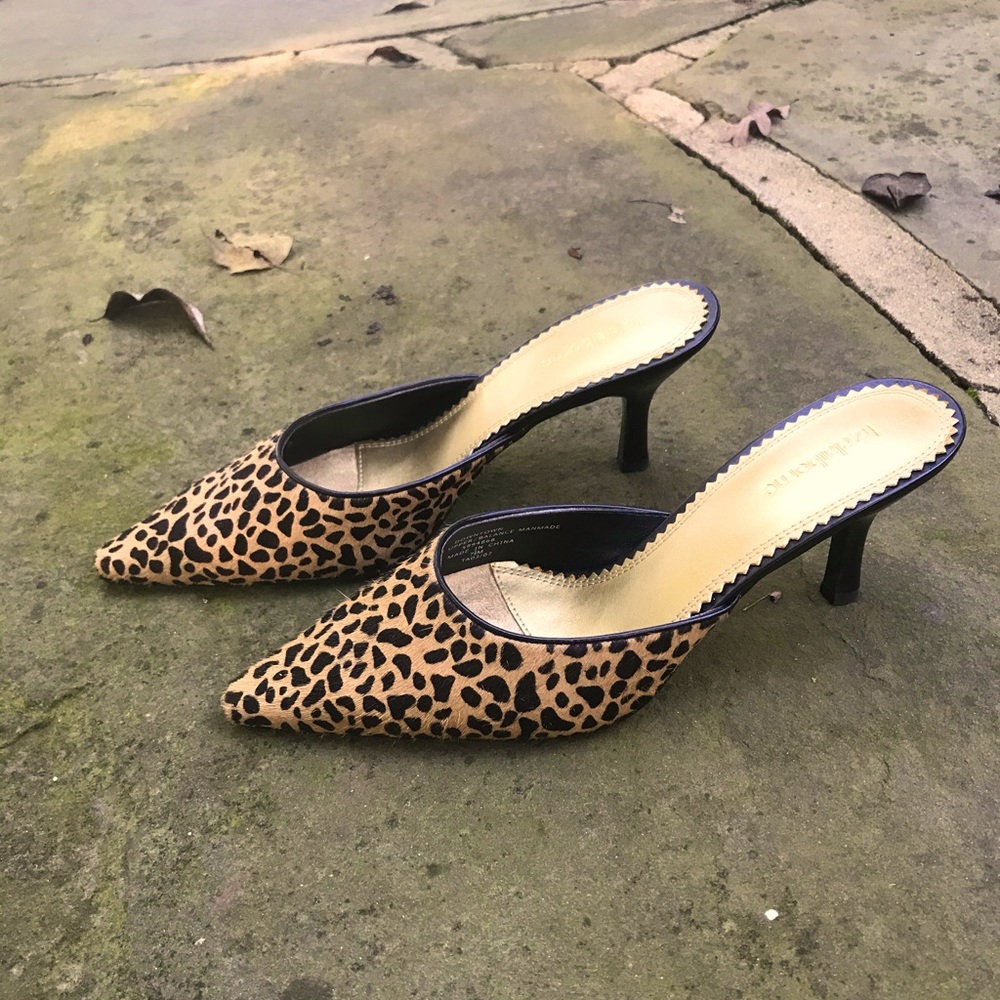 LIZ CLAIBORNE CHEETAH-PRINTED CALF HAIR HEELS 7.5M